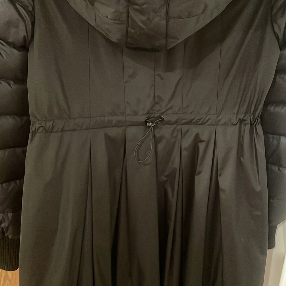 Moncler Drawstring-Back Puffer Jacket “Chambly” L… - image 4